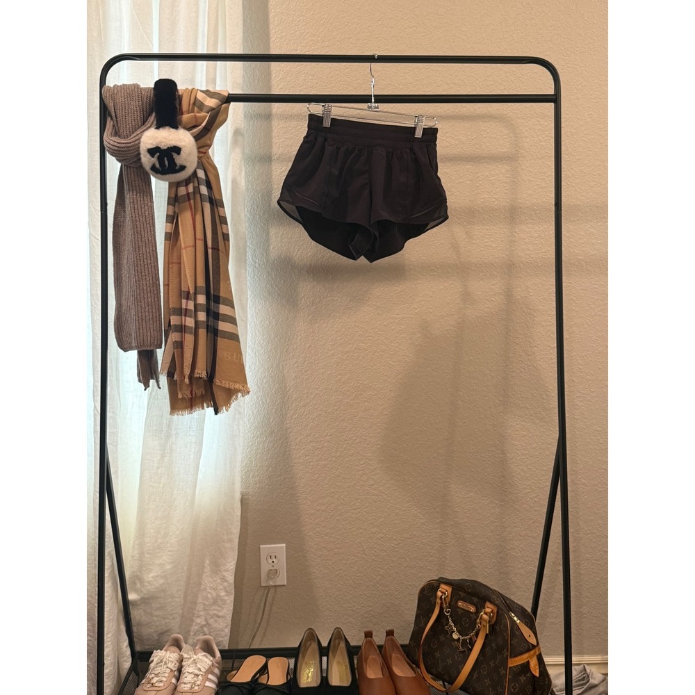 Lululemon Hotty Hot High-Rise Lined Shorts 4 Black Size 6 LW7BLWS